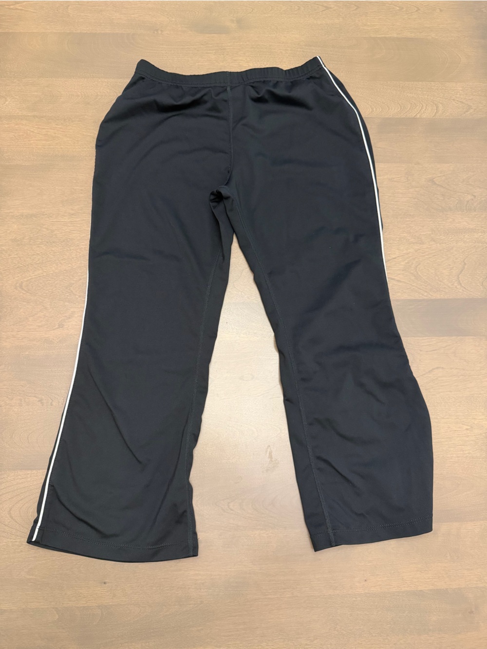 New Balance Women’s Black Athletic Leggings White Piping Size Small